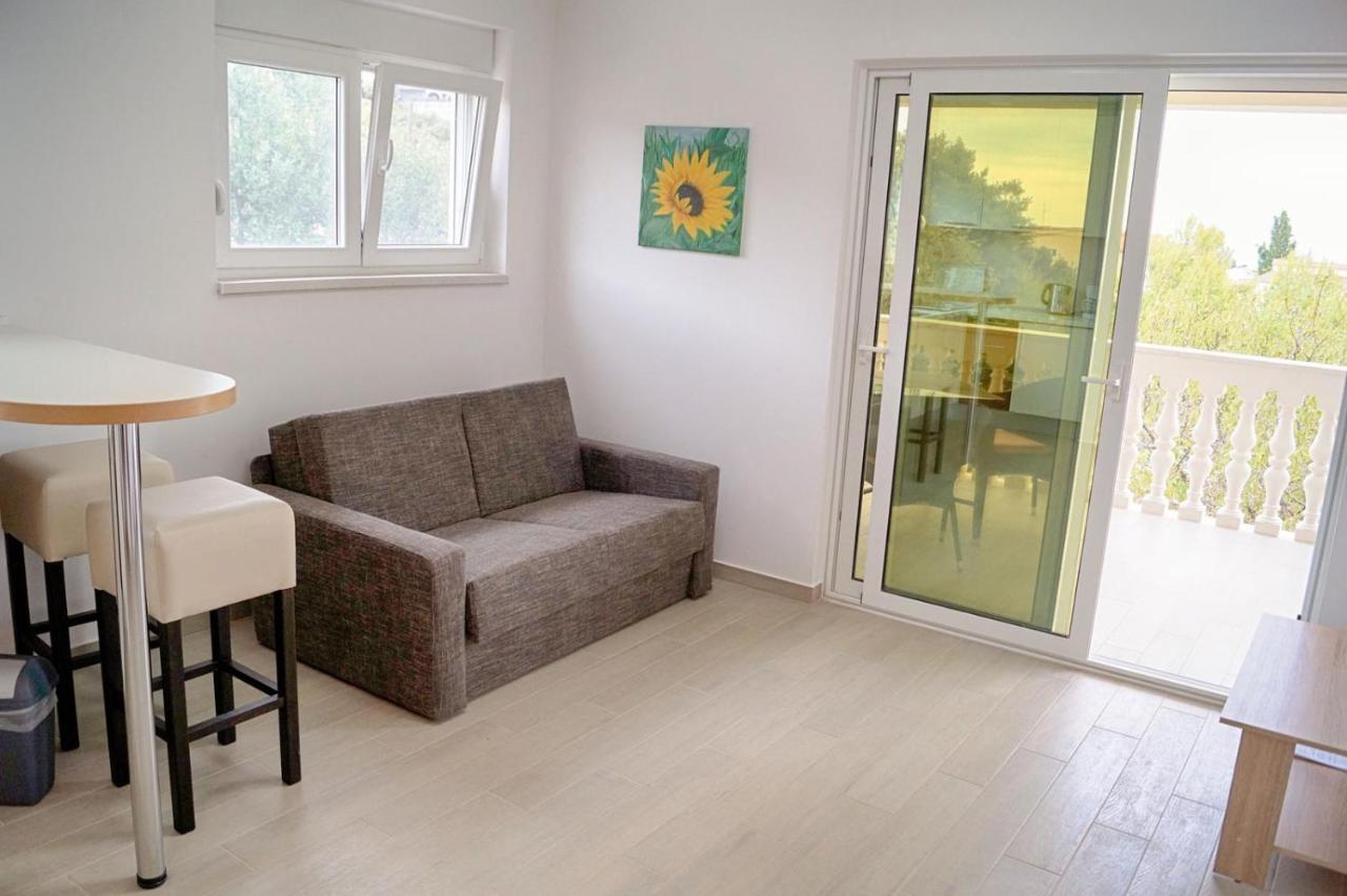 Apartment Luger 1. Stock *